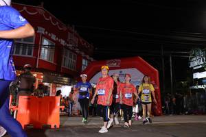 BIB: 3994, 3400, 3103
                            <button type="button" onclick="openModal(26261846)" class="btn btn-primary btn-sm float-right btn-popup" data-toggle="modal" data-target=".modal-high-quality">
                        <i class="fas fa-shopping-cart"></i> Add to Cart
                    </button>
                                            <button type="button" onclick="isThisMe(26261846, true)" class="btn btn-success btn-sm float-right btn-popup btn-isme hidden" data-toggle="tooltip" data-placement="bottom" title="นี่คือรูปของคุณใช่ไหม คลิกที่นี่เพื่อเอาเข้าอัลบั้ม">
                        <i class="fas fa-plus"></i> Add to album
                    </button>
                    <button type="button" onclick="isThisMe(26261846, false)" class="btn btn-warning btn-sm float-right btn-popup btn-isnotme hidden">
                        <i class="fas fa-ban"></i> Remove from album
                    </button>